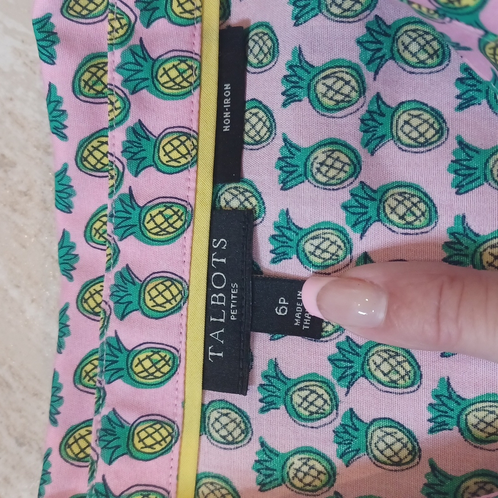 Adorable Talbot's Pineapple Button Down Tank Blou… - image 4